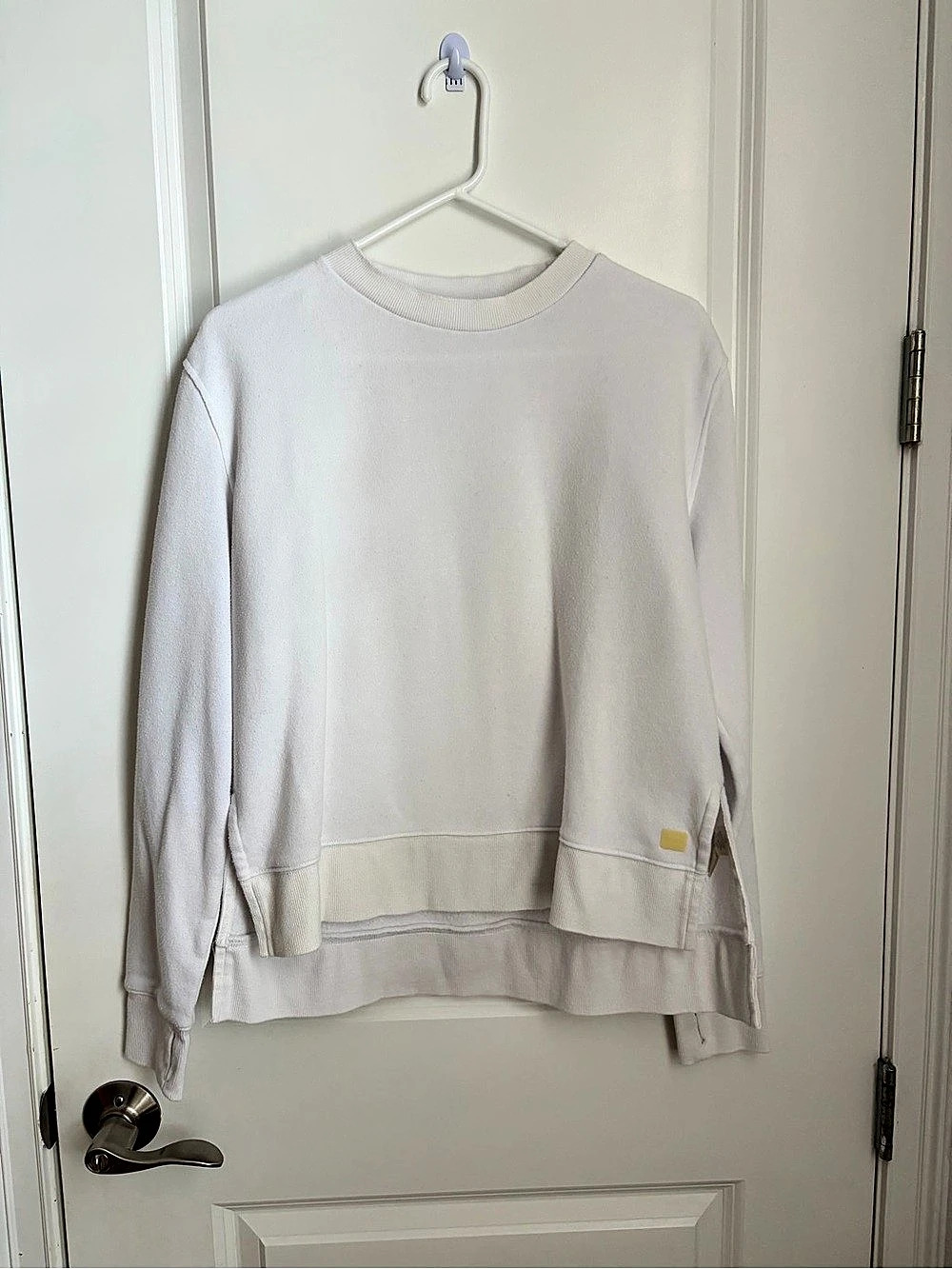 Butter Cotton Blend Crewneck Sweatshirt in White Like New